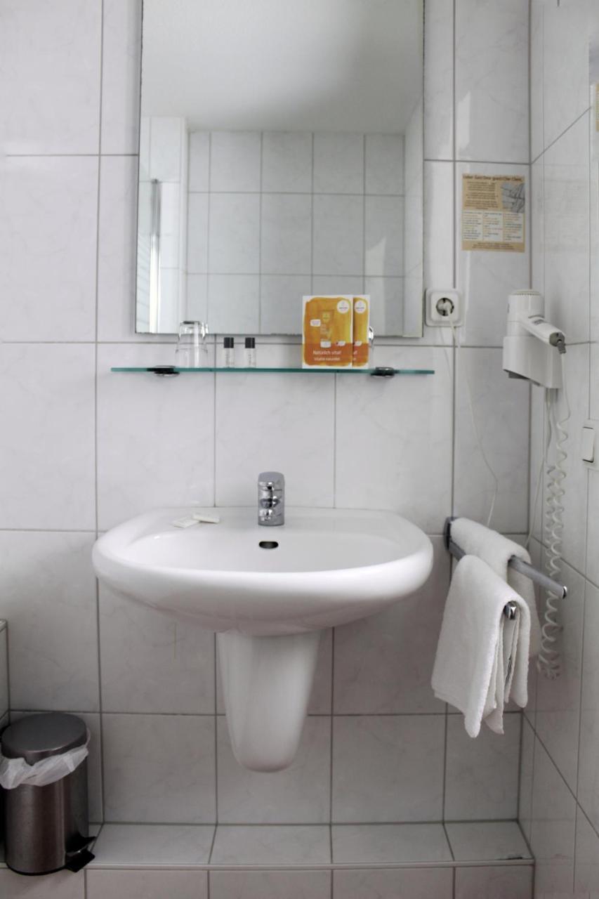 קלן Akazienhof Hotel & Brauhaus מראה חיצוני תמונה